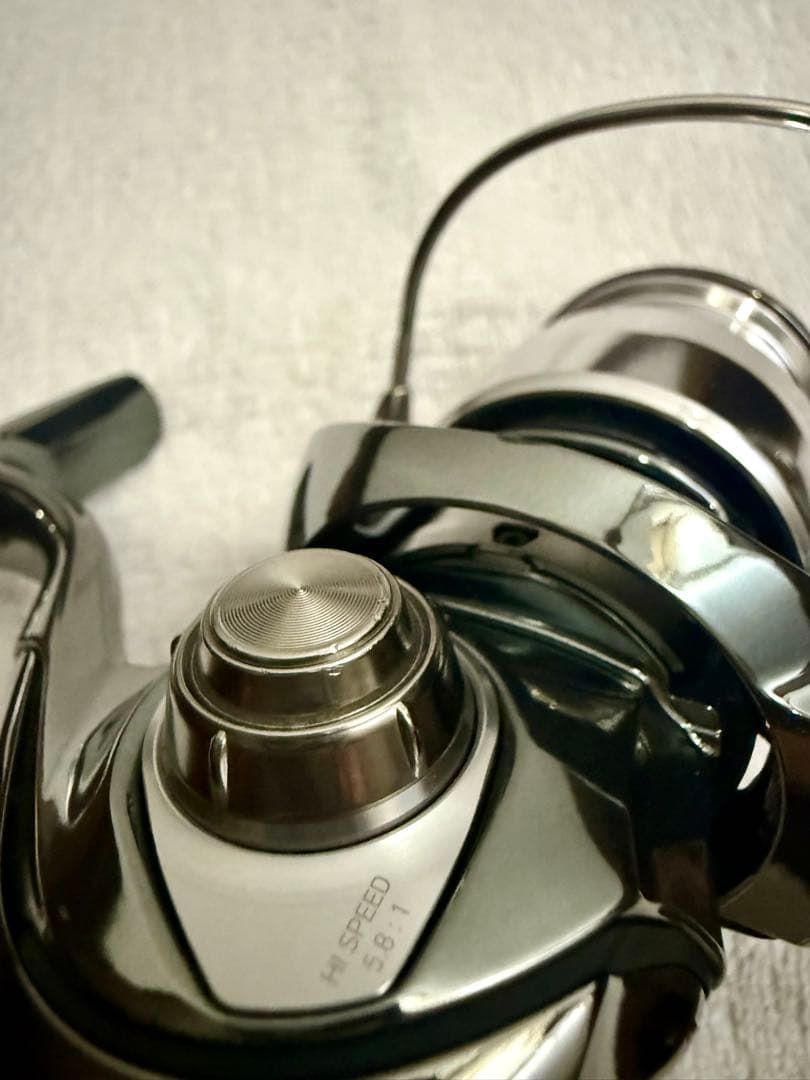 DAIWA ダイワ 22 EXISTイグジスト LT2000S-H