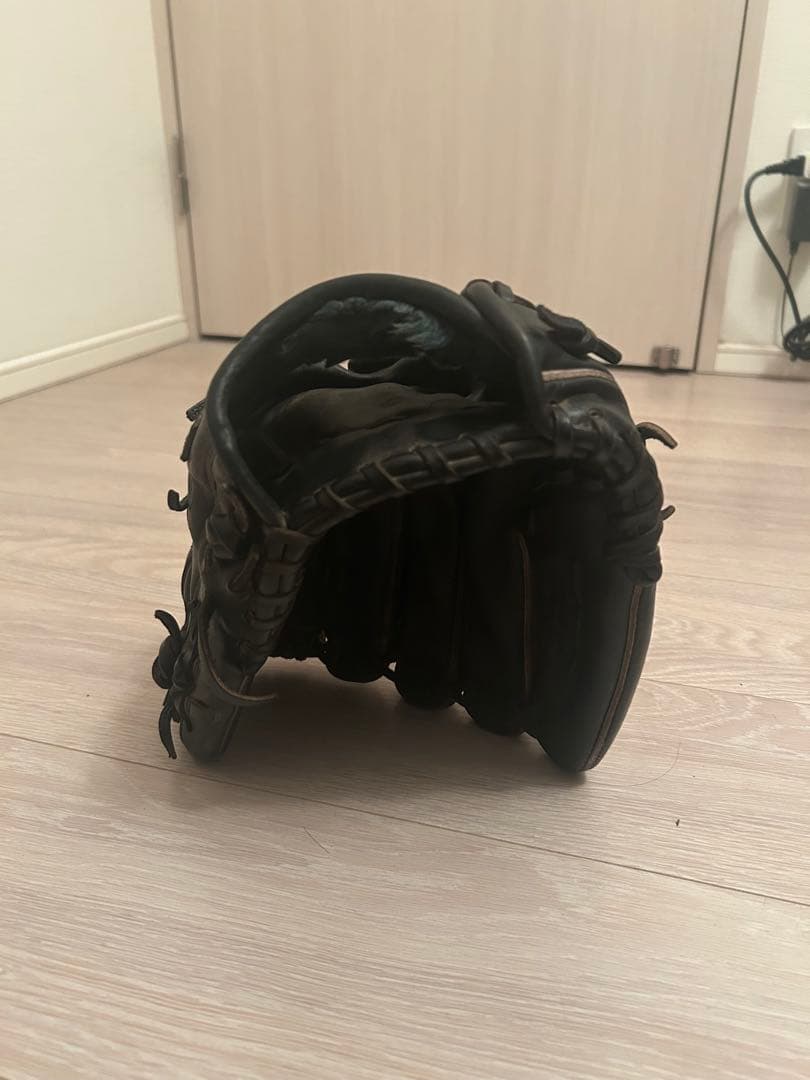 JUNKIE 黒 硬式グローブ