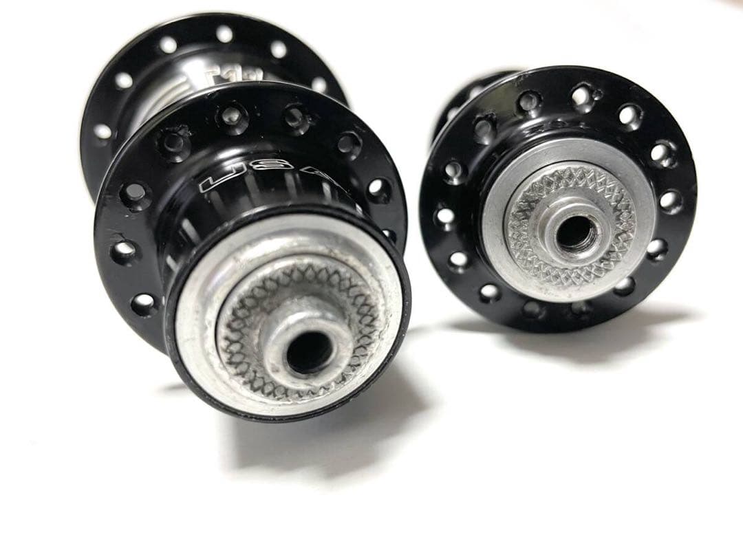 ★WHITE INDUSTRIES T11 28h BLACK 前後set★