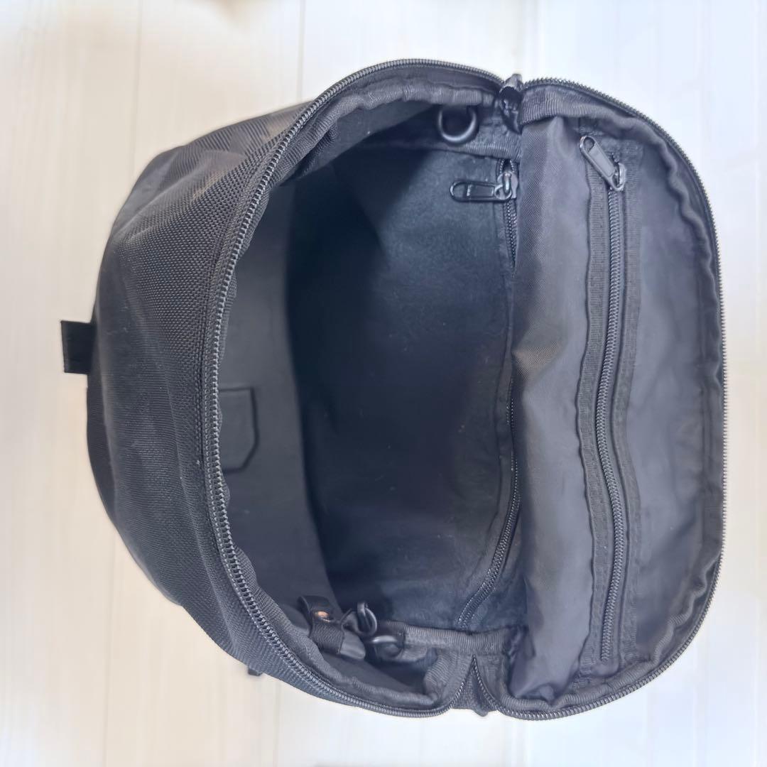 【美品】ヤクルトスワローズ NEWERAコラボリュック swallowsブラック