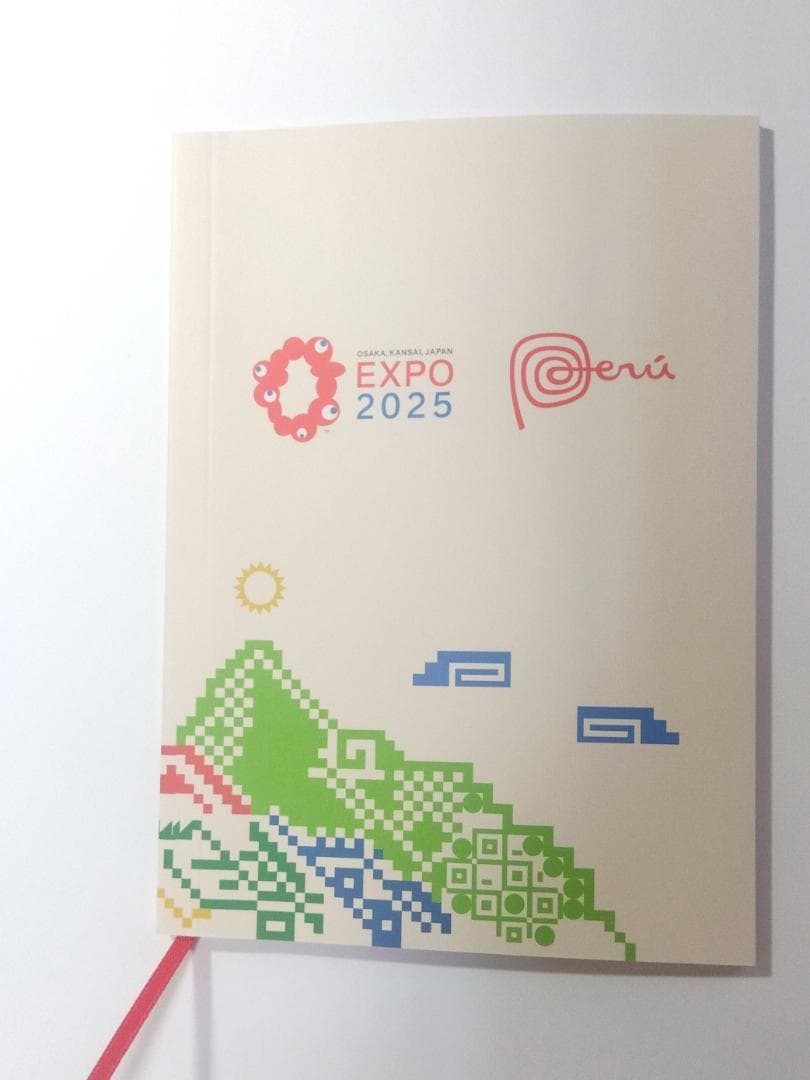 つ*ん様 2025大阪関西万博　ペルーパビリオン　ピンバッジ　非売品、フォトブッ