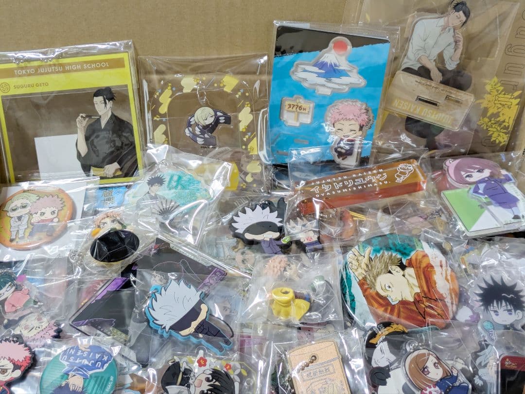 大量！呪術廻戦グッズ大量まとめ売り アクスタ他 2