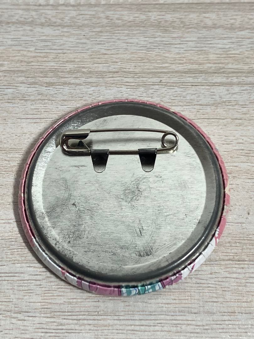 ゆるキャン　渋谷マルイ 缶バッジ 各務原なでしこ　みんなで冬キャン！