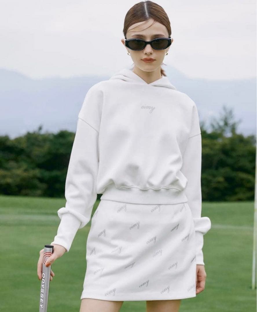 eimy golf glitter ホワイト（ショートフーディー、スカート）