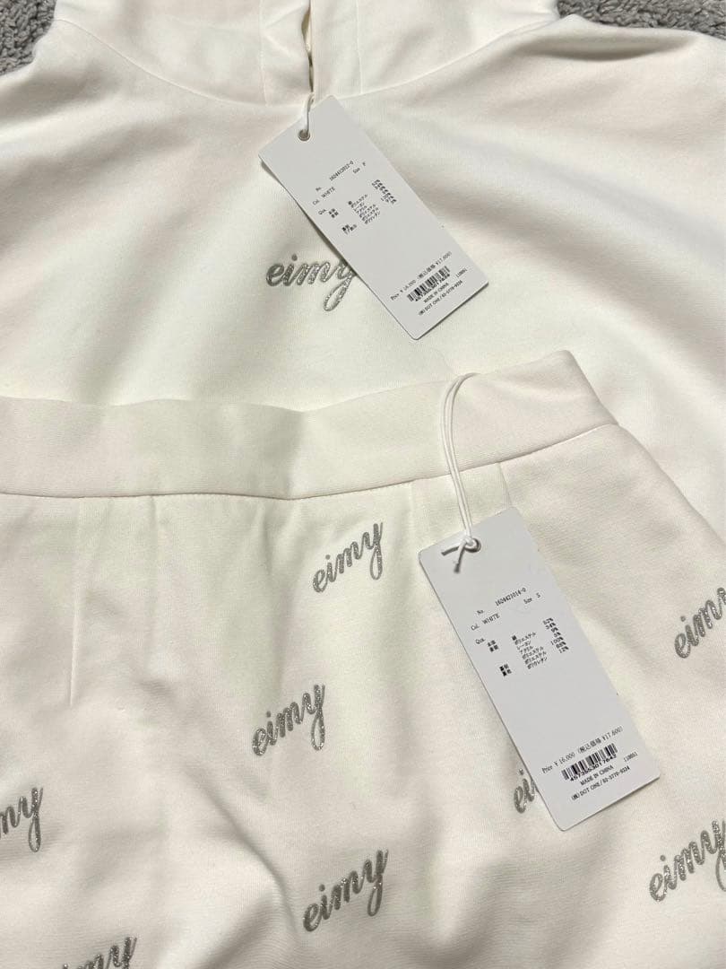 eimy golf glitter ホワイト（ショートフーディー、スカート）