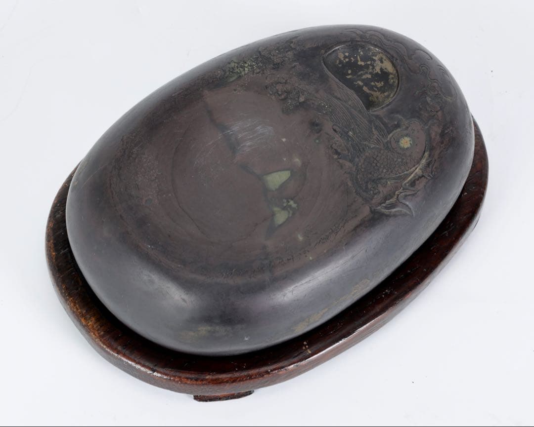 中国古玩 端渓硯 鯉図陽刻 唐木台付 文房四宝 書道具 古美術 骨董品 中国美術