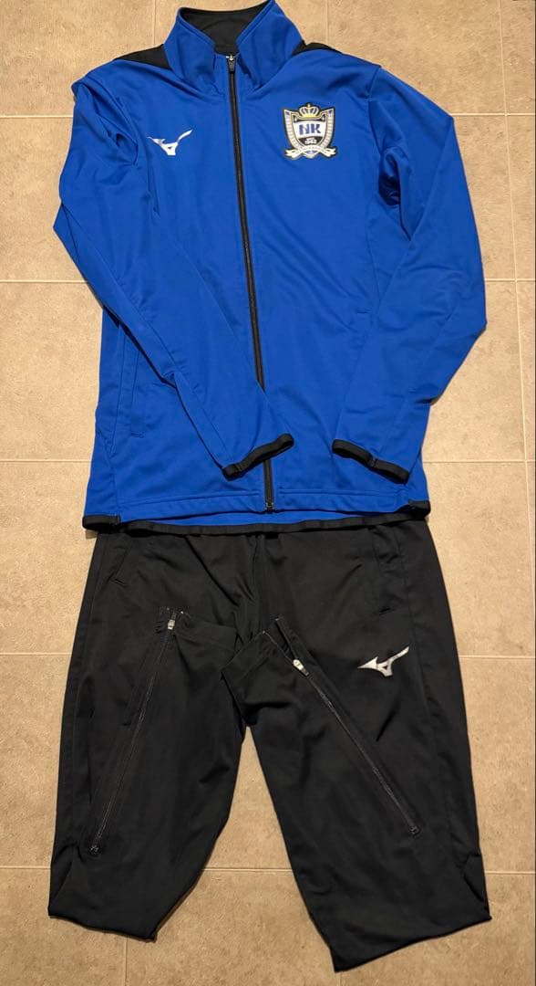 日体大柏高校　サッカー部ジャージ　上下