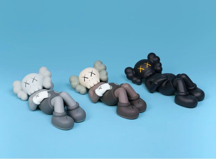 【デッドストック 新品未使用】KAWS HOLIDAY JAPAN カウズ