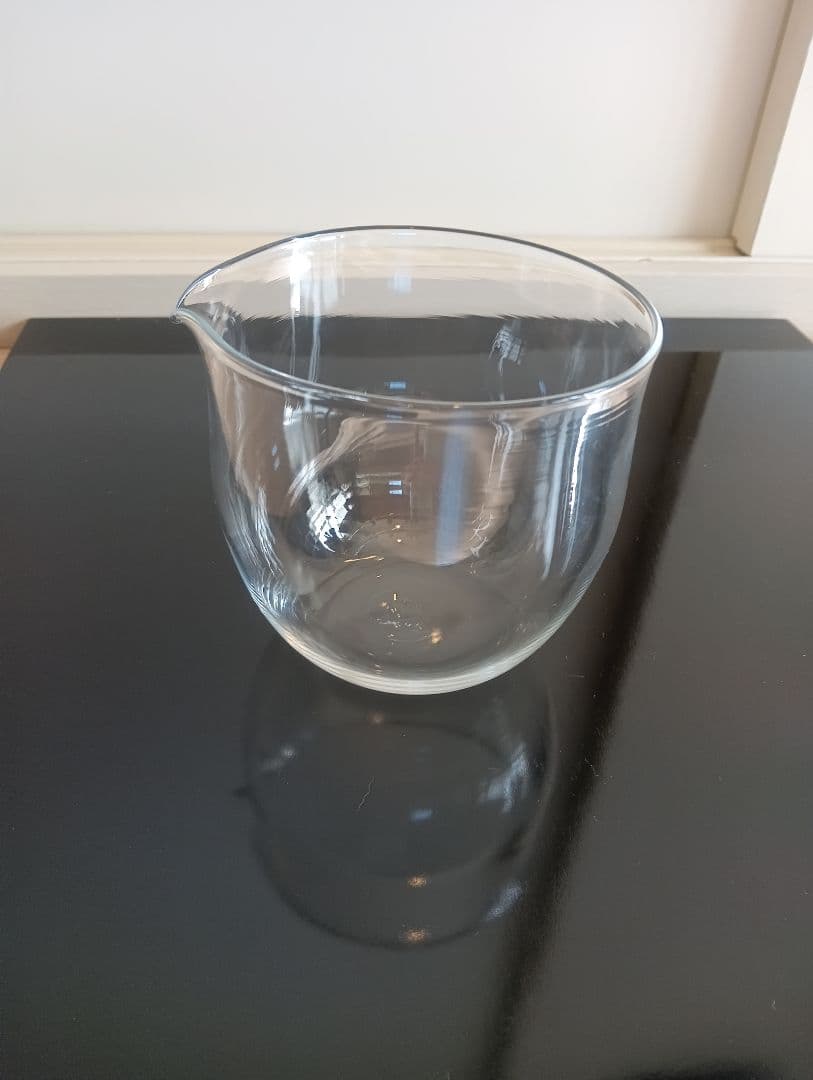 黒川登紀子　片口ガラス鉢　作家