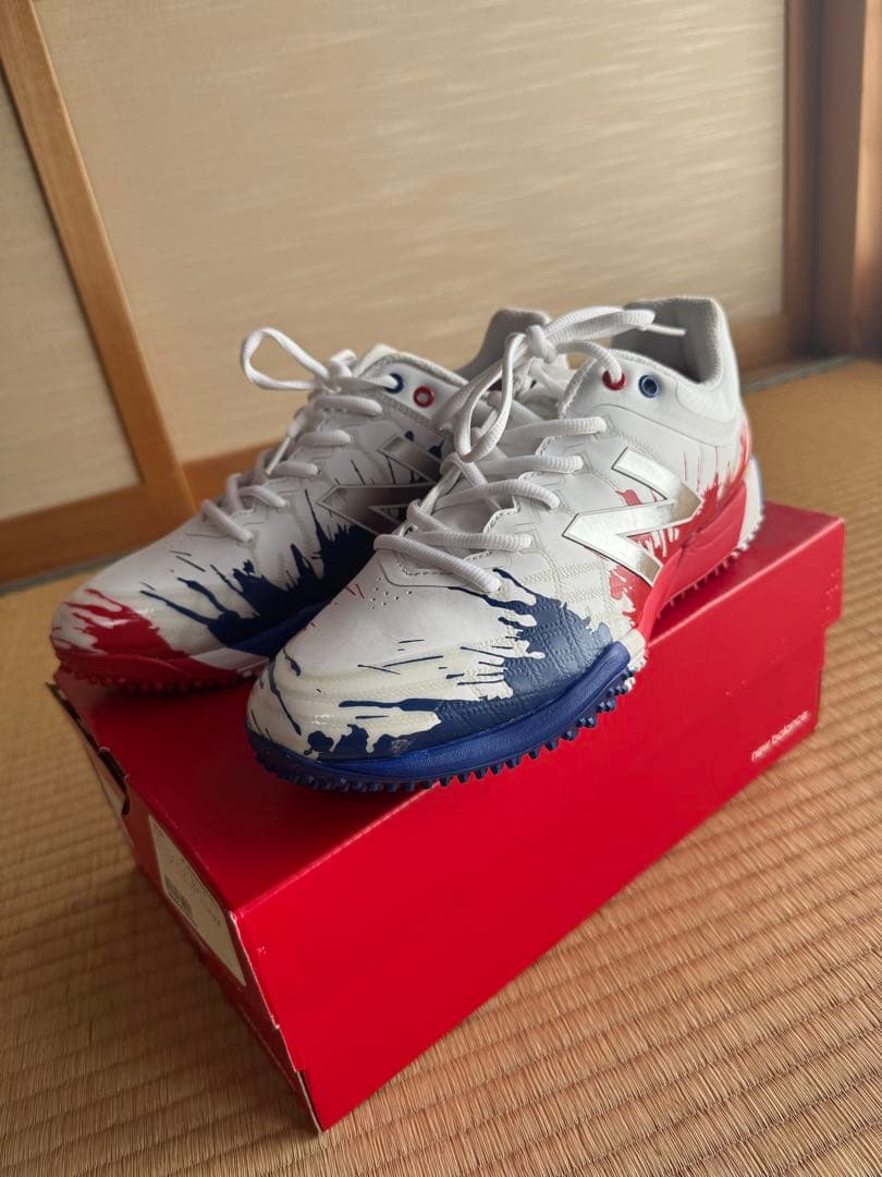 【新品未使用】ニューバランス　野球　トレーニングシューズ