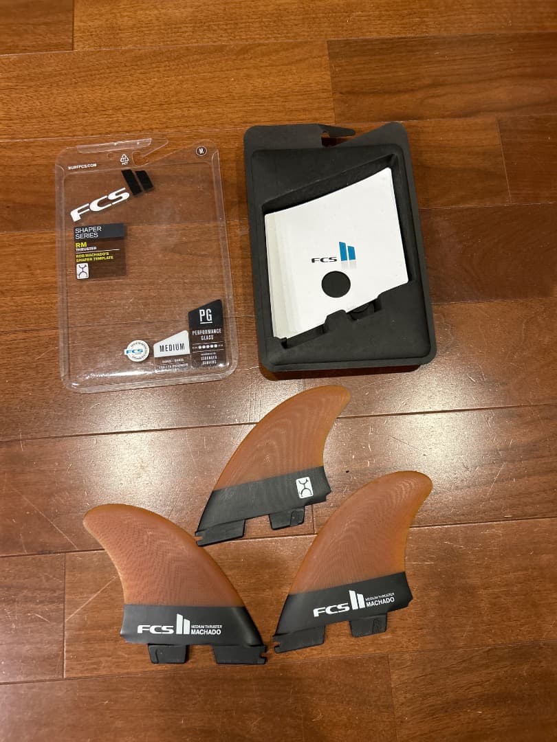 FCS II PG フィン ROB MACHADO THRUSTER ケース付き