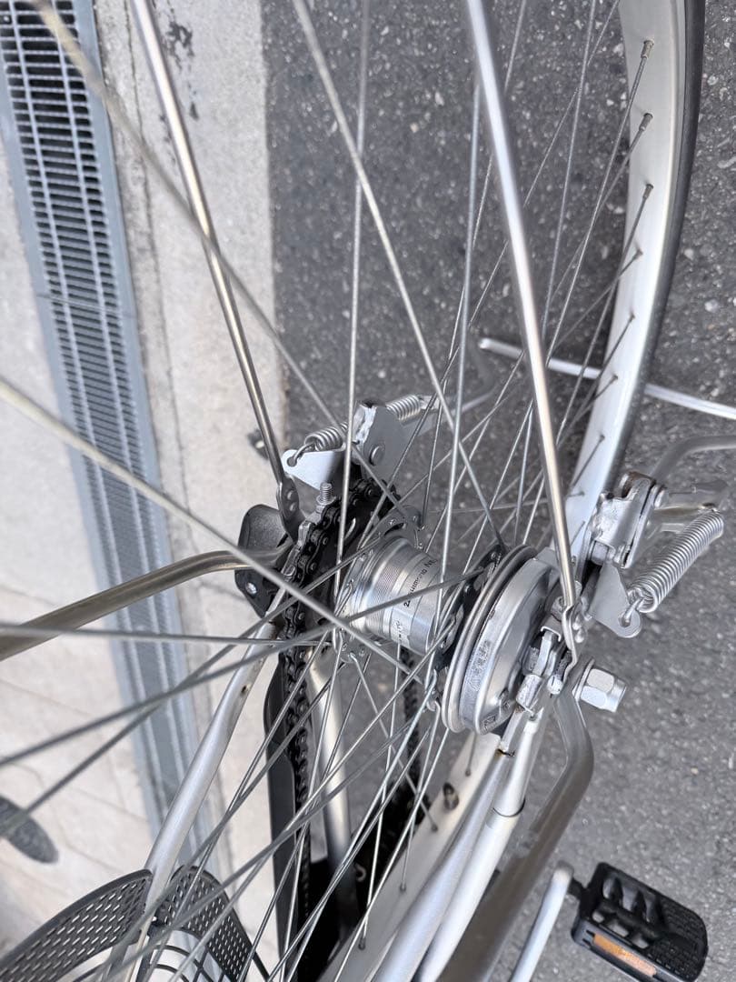 大阪府　Panasonic 電動アシスト自転車 シルバー　26インチ