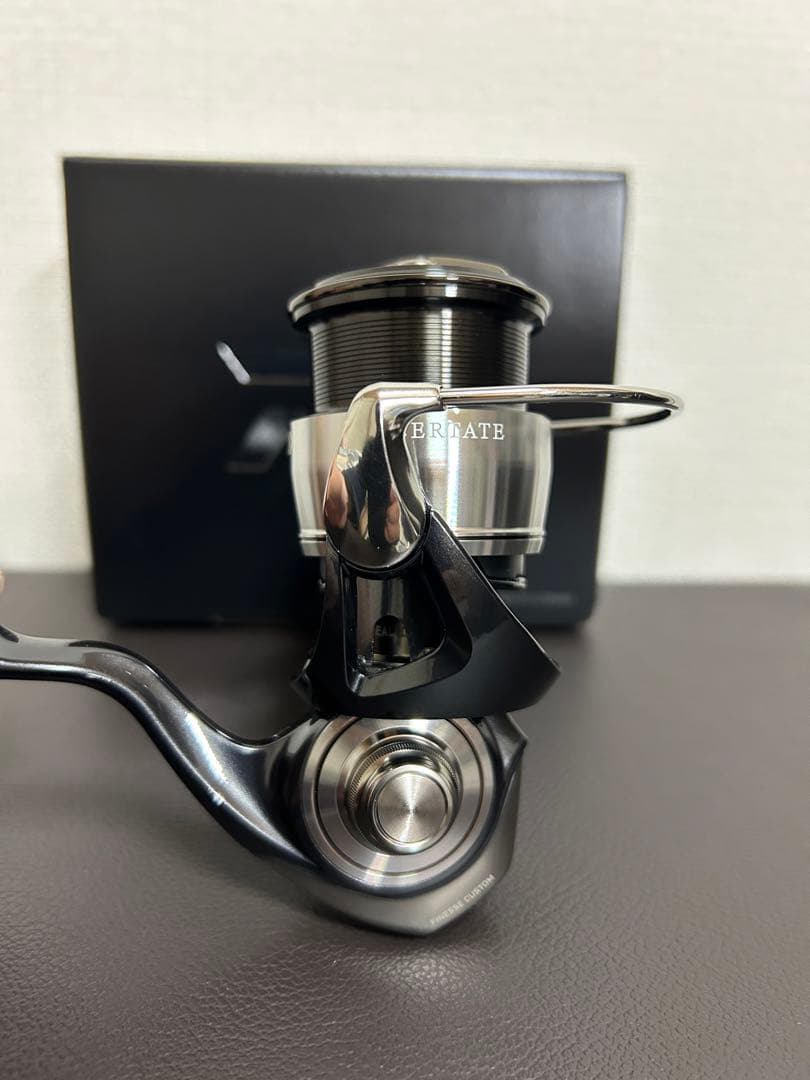 24セルテート FC LT2500S (SLP Iシェイプウッドノブ黒檀)ダイワ