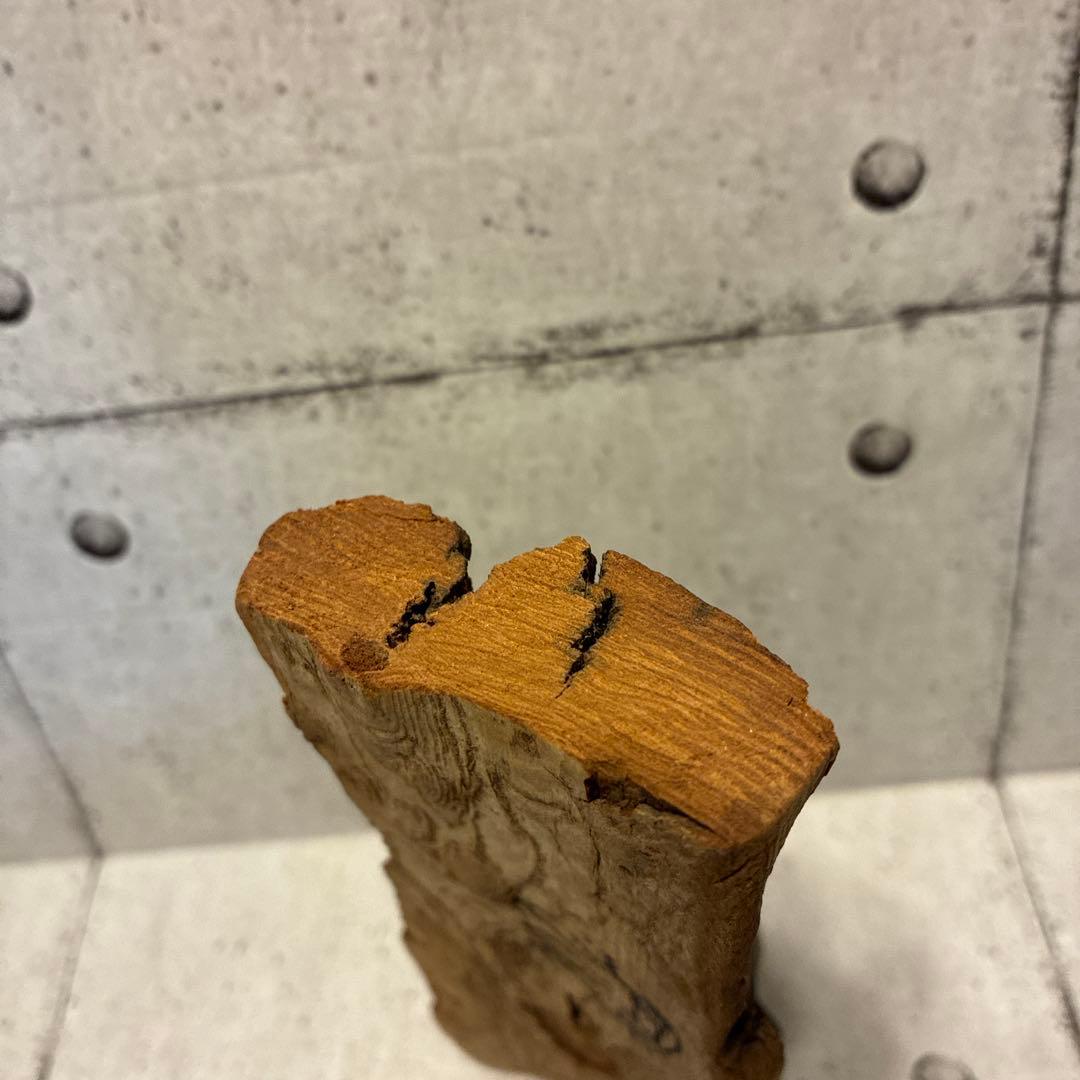 アメリカ　folk art ヴィンテージ　木製彫刻 約15cm