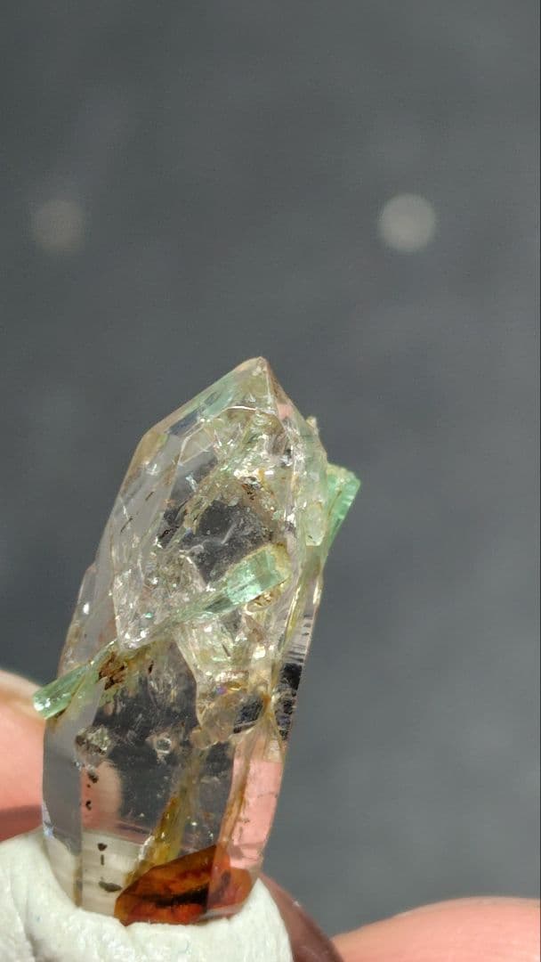 エメラルド・インクルージョン水晶　アフガニスタン産　1071