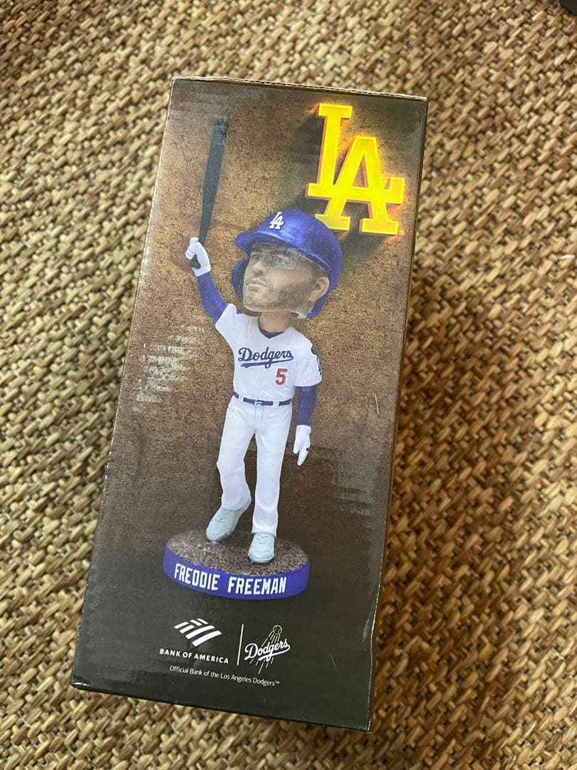 先着限定品　お値引き中　フリーマンボブルヘッド