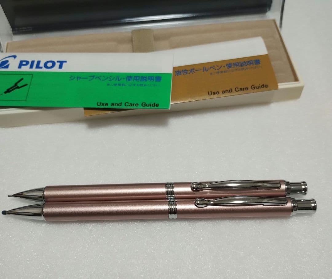 （廃盤）パイロット　キャップレス　ボールペン シャープセット　シャンパンピンク軸