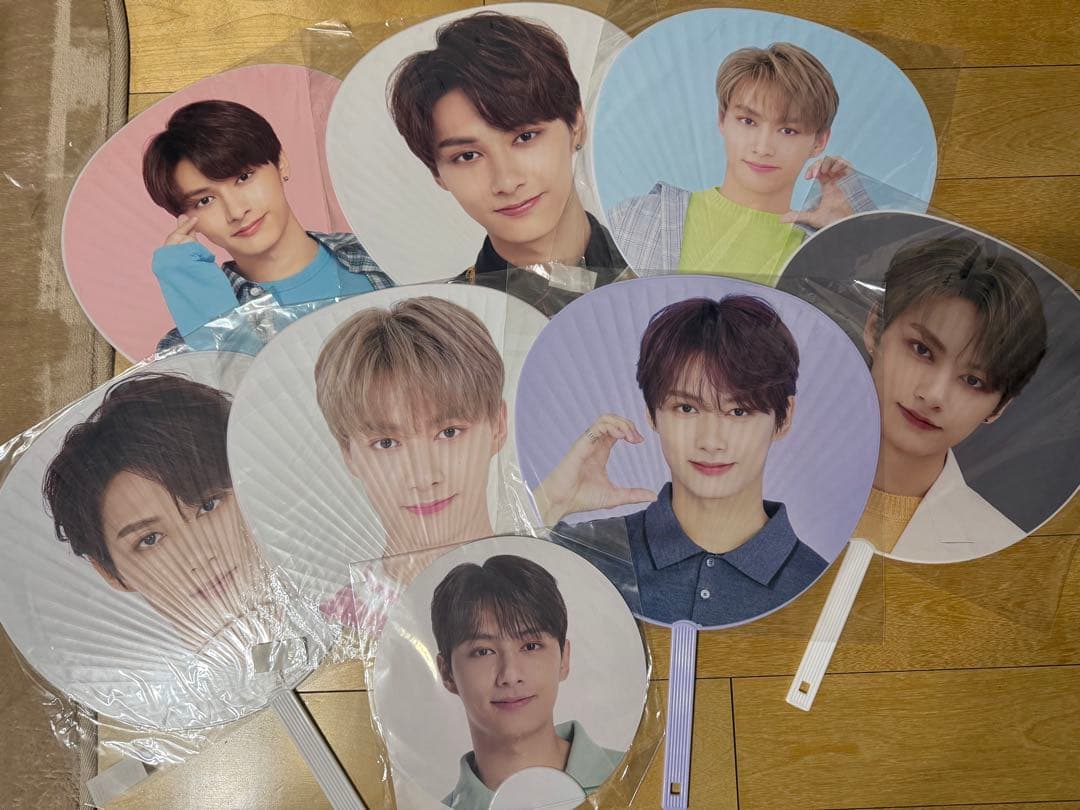 seventeenジュンうちわ 8枚セット