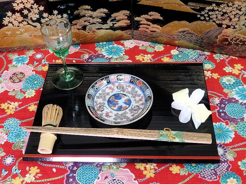 古伊万里　金襴手　烏帽子に紅葉の図　豆皿　手塩皿　２枚　E201AS-CPw