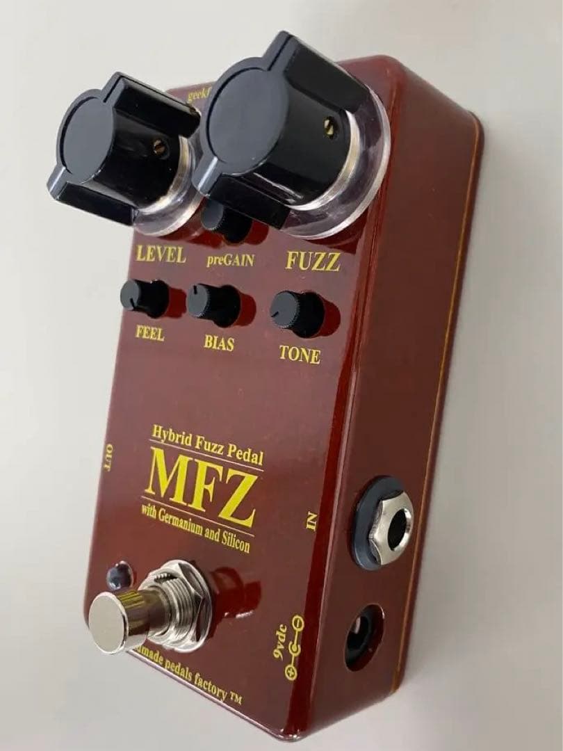 Myriad Fuzz クローンペダル preGain搭載