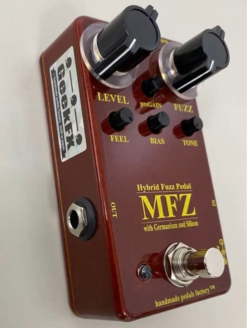 Myriad Fuzz クローンペダル preGain搭載