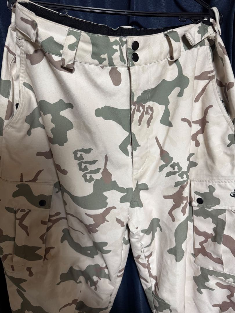 スノーボードウェアセット　NOMADIK ノマディック　カモフラージュ XXL