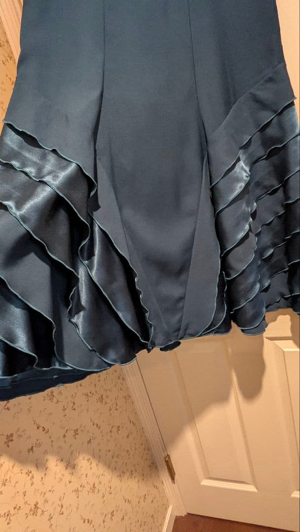 フラメンコ衣装　ファルダ　 ダークグリーン 　ソニアジョーンズ