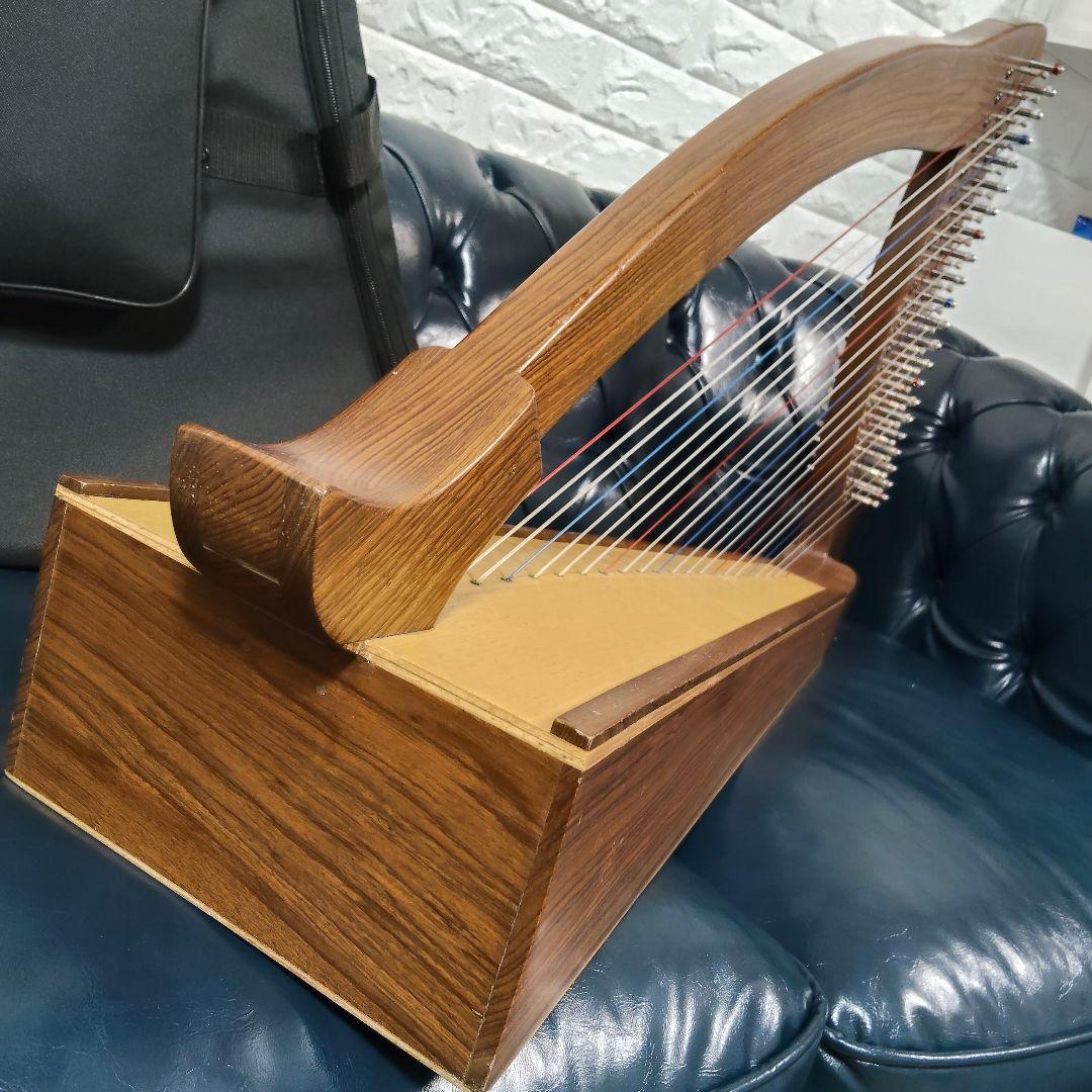 【美品】22弦 スモールハープ（アイリッシュスタイル） ケース・付属品付き 木製