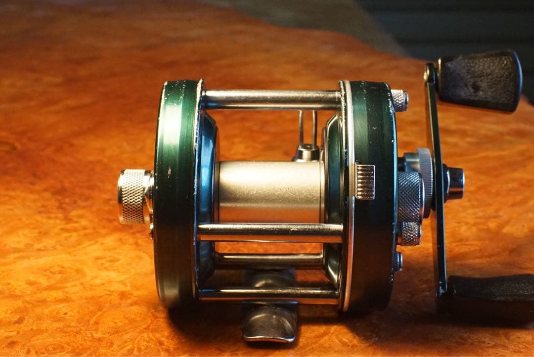 ABU アンバサダー 5000D メンテ済 フレーム修正済