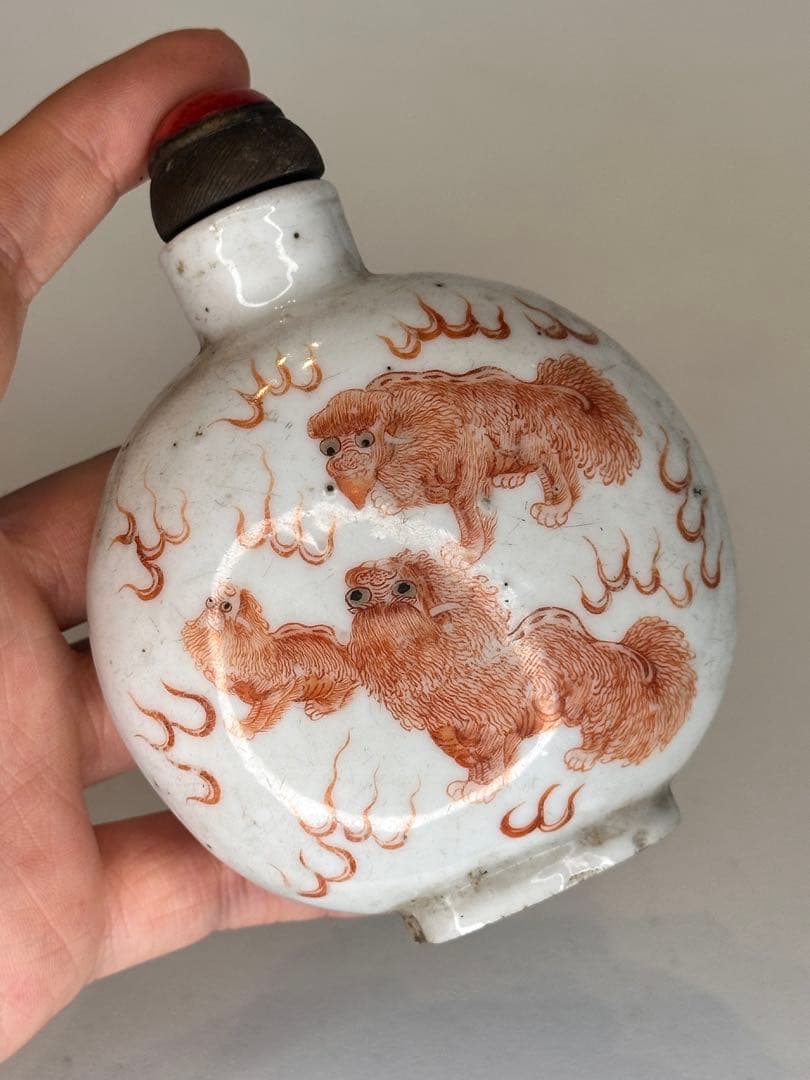 希少品 ！中国 赤絵 獅子文 鼻煙壺 乾隆年製底款 時代物 骨董品 コレクション