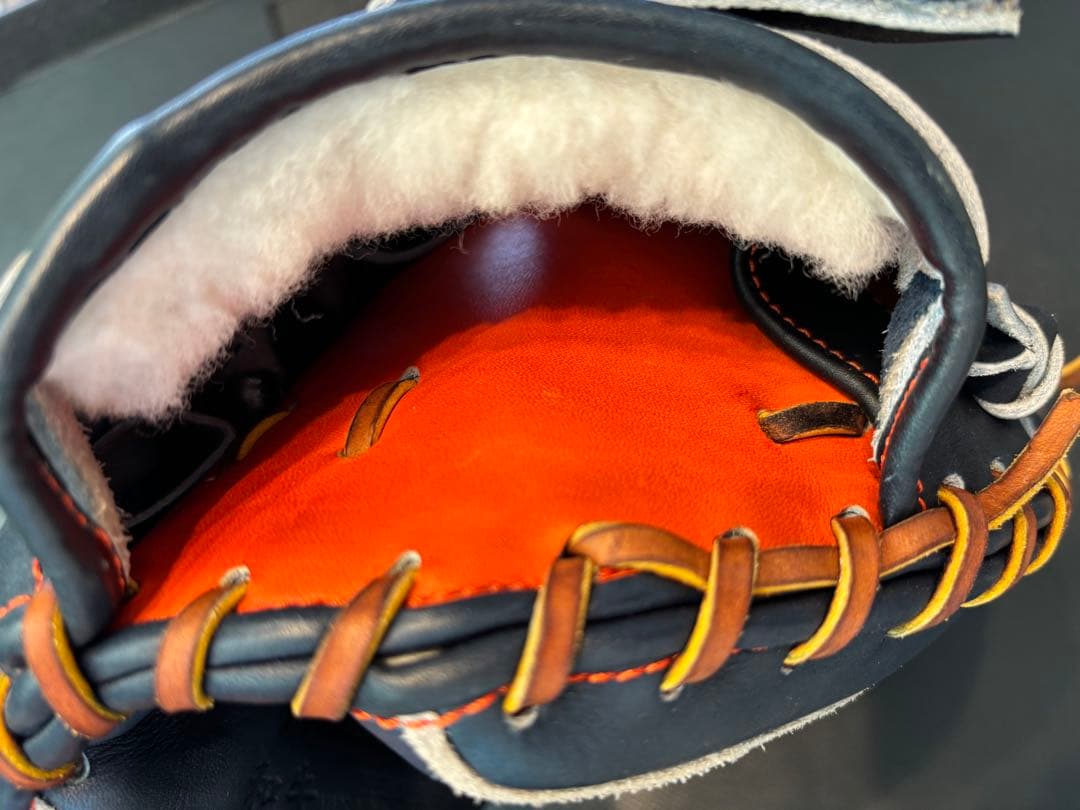 美品　ハタケヤマ硬式キャッチャーミット　40周年限定　M９