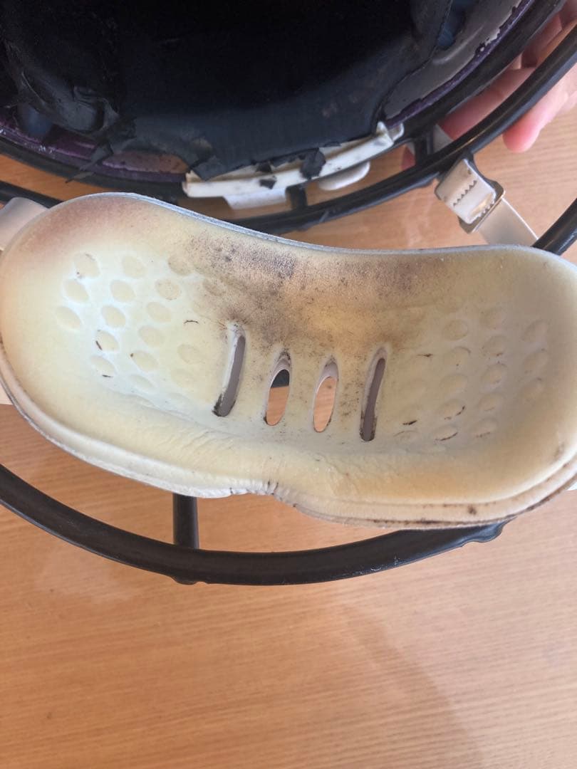 アメリカンフットボールヘルメットSchutt Lサイズ　中古