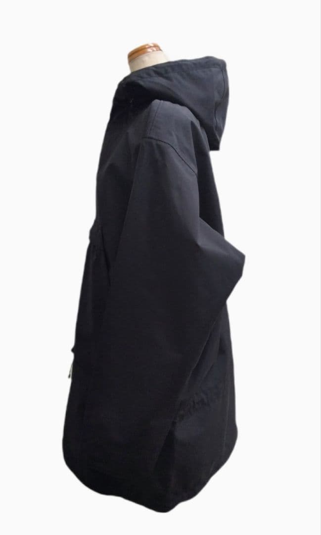 最終値下　豪雨に最適!新品未使用Iroquois完全防水レインパーカー