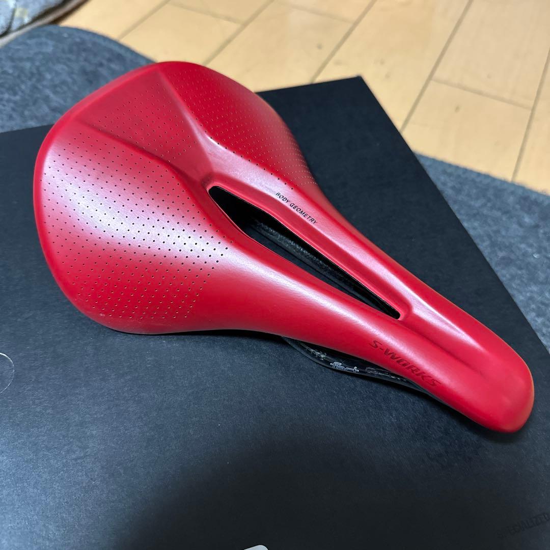 ひ*ん様 S-WORKS POWER ARC RED 155 カーボンサドル