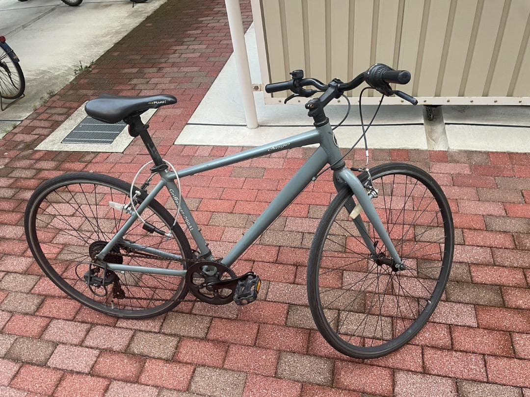 グレー アルミニウムフレーム ロードバイク