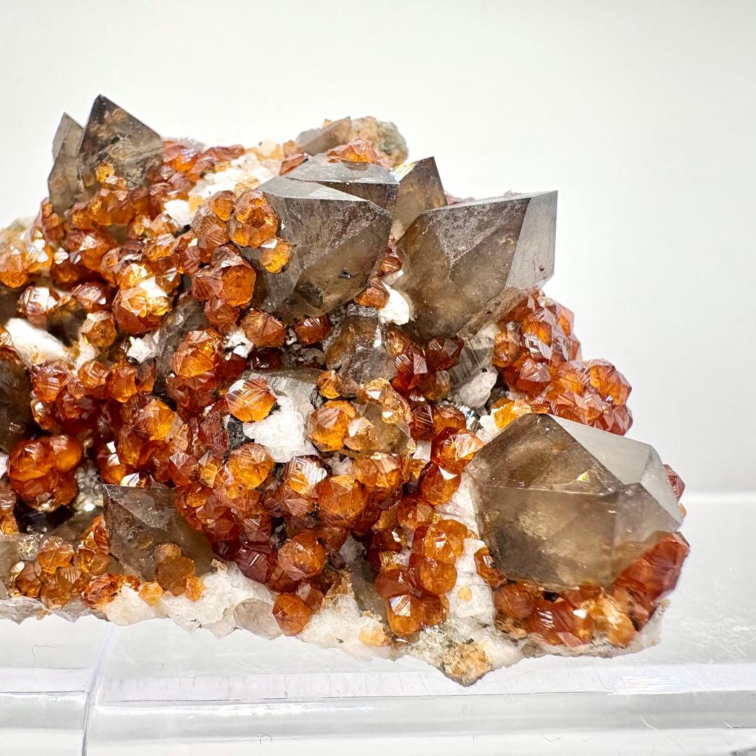 555 中国福建省産　ガーネット&スモーキークォーツ