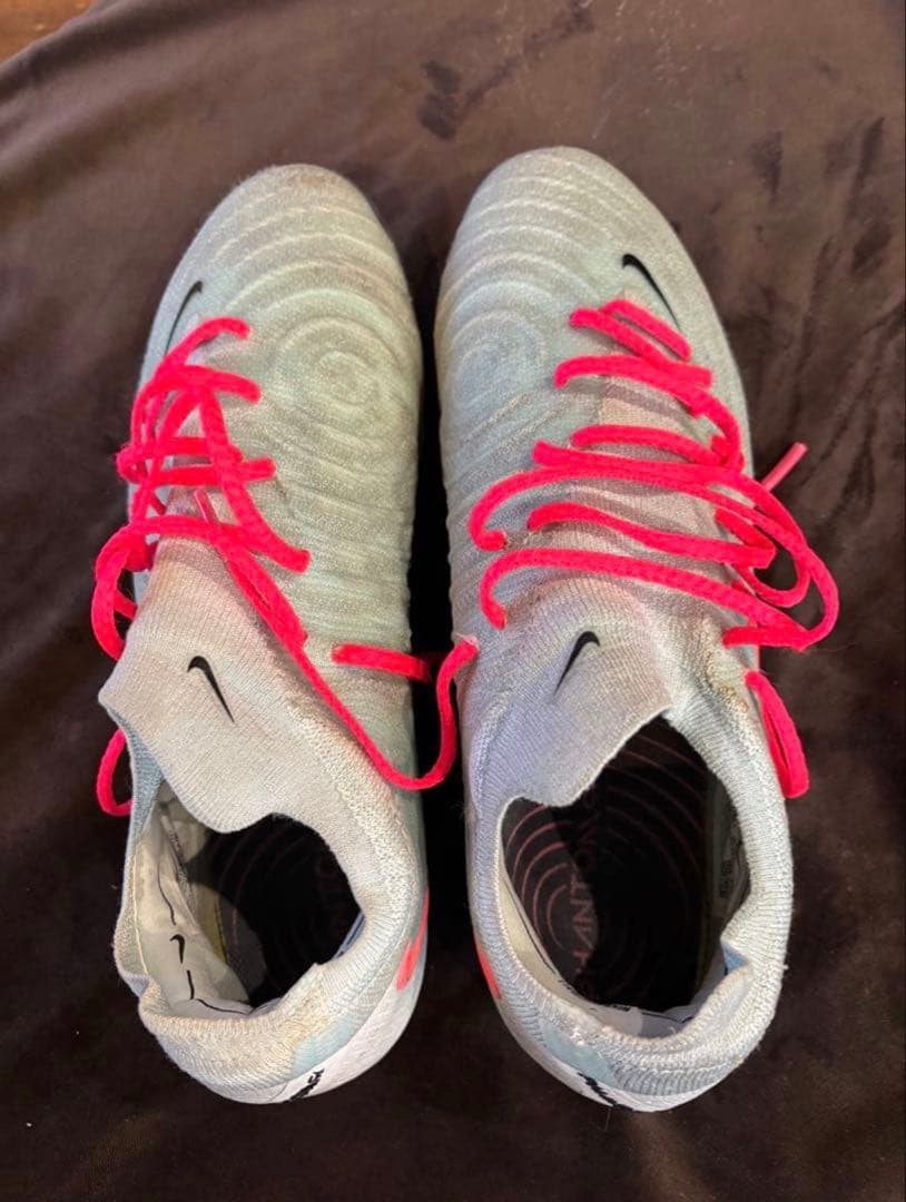 Nike サッカーシューズ ホワイト/ピンク