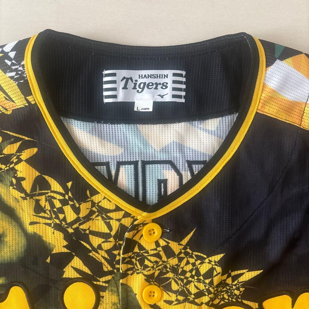 阪神タイガース　ウル虎の夏2022レプリカユニフォームＬ＆応援Ｔシャツセット