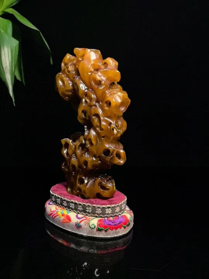 中国古美術・太湖石の印鑑・寿山田黄印章・置物・純手彫り・風水開運・案頭・文房具