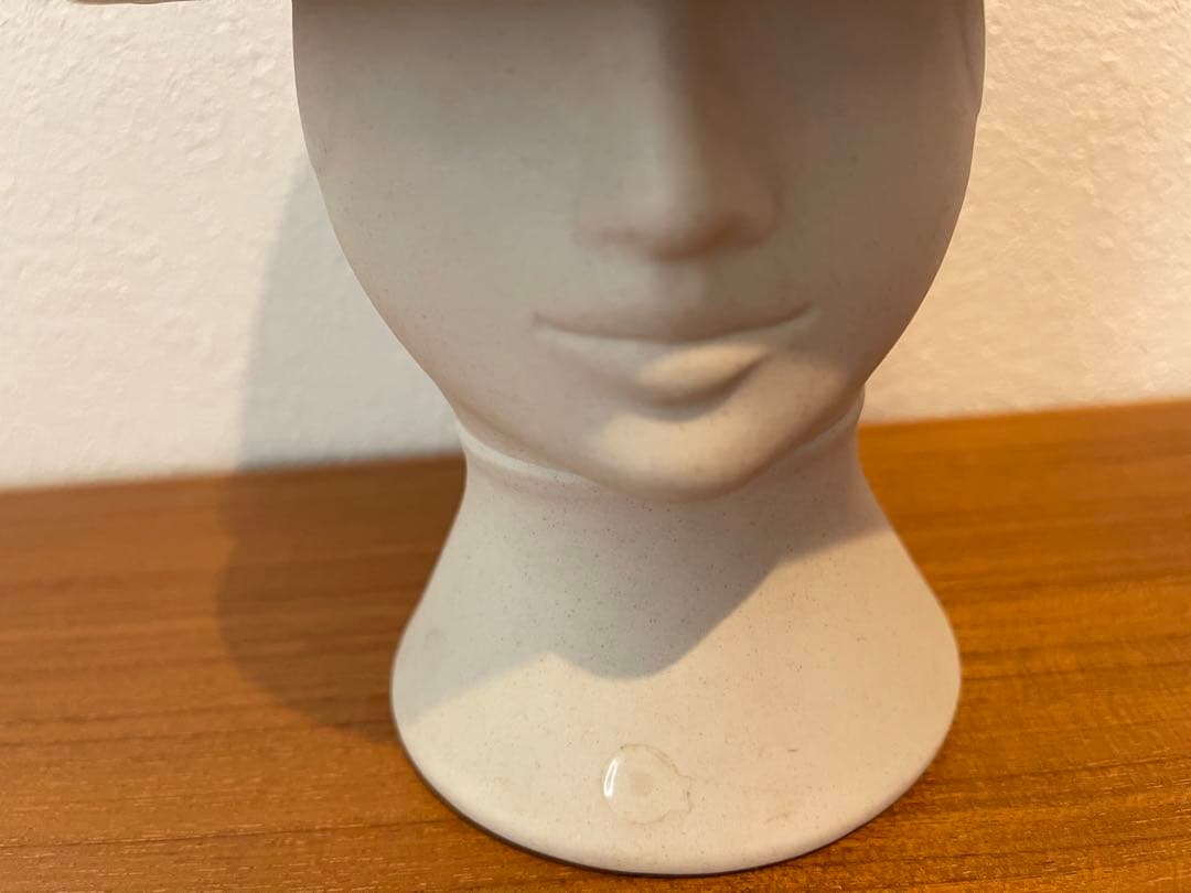 リサラーソン　she