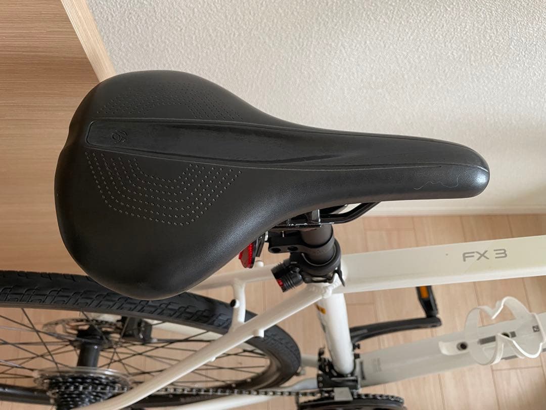 埼玉手渡し限定　TREK FX3 DISC クロスバイク Lサイズ走行50km