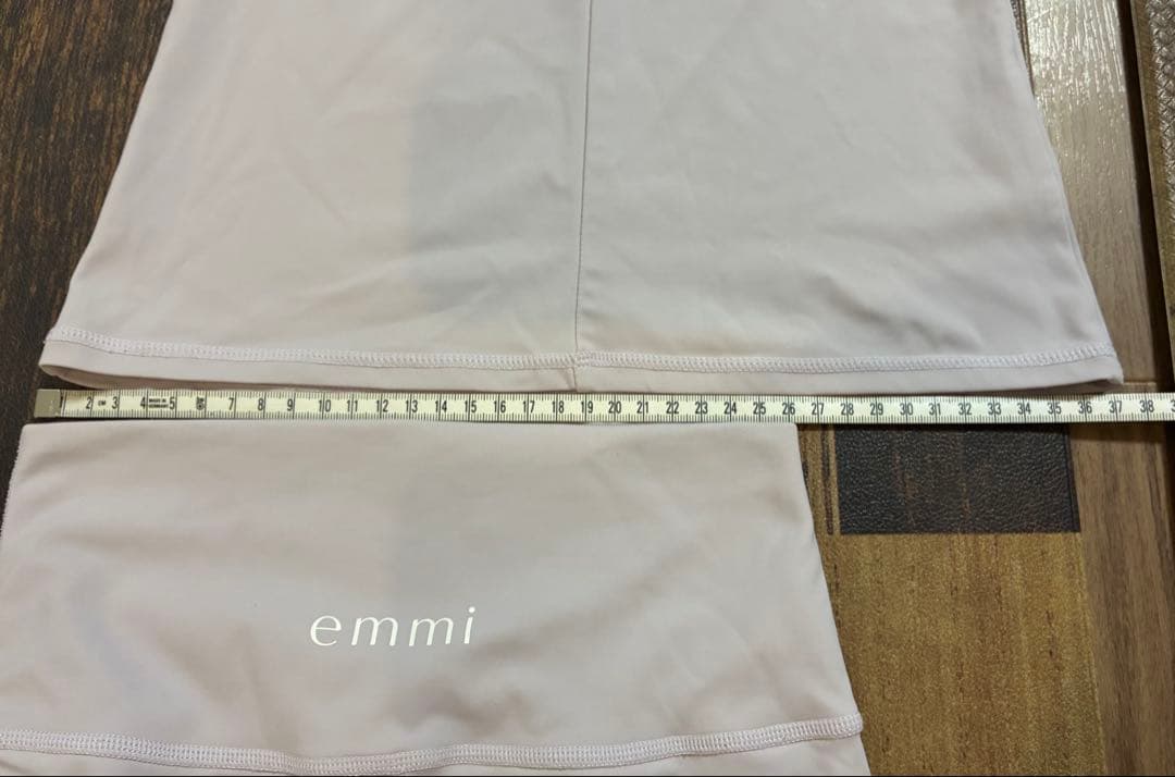 極美　emmi エミヨガ　ヨガウェア　薄パープル　吸水速乾　UVカット　接触冷感