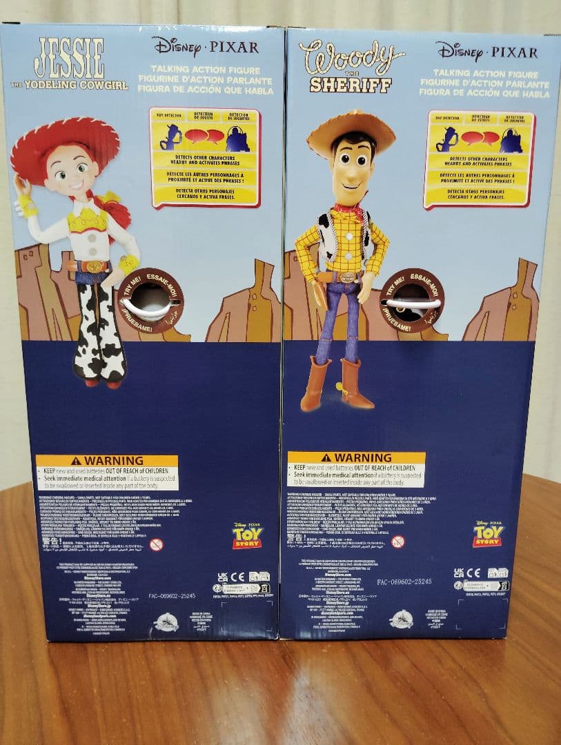 トイ・ストーリーウッディとジェシー トーキングアクションフィギュア 英語版