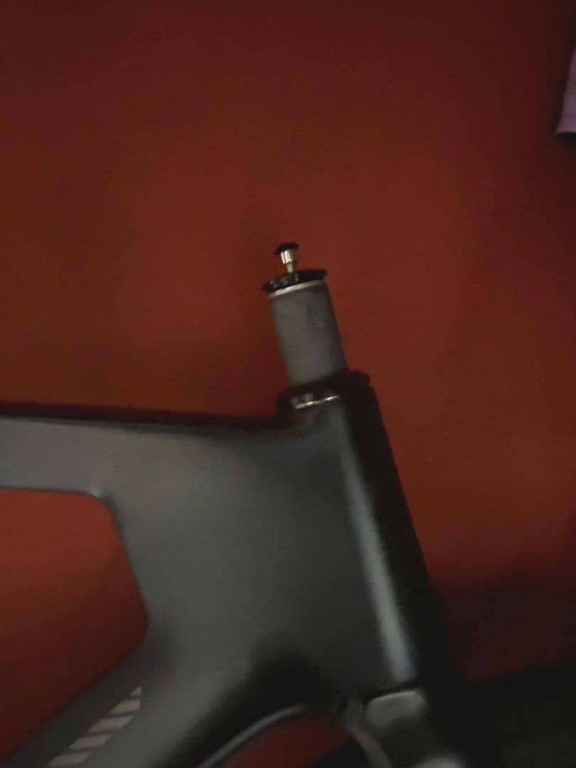 BXT ・カーボンピストバイクフレームマットブラック