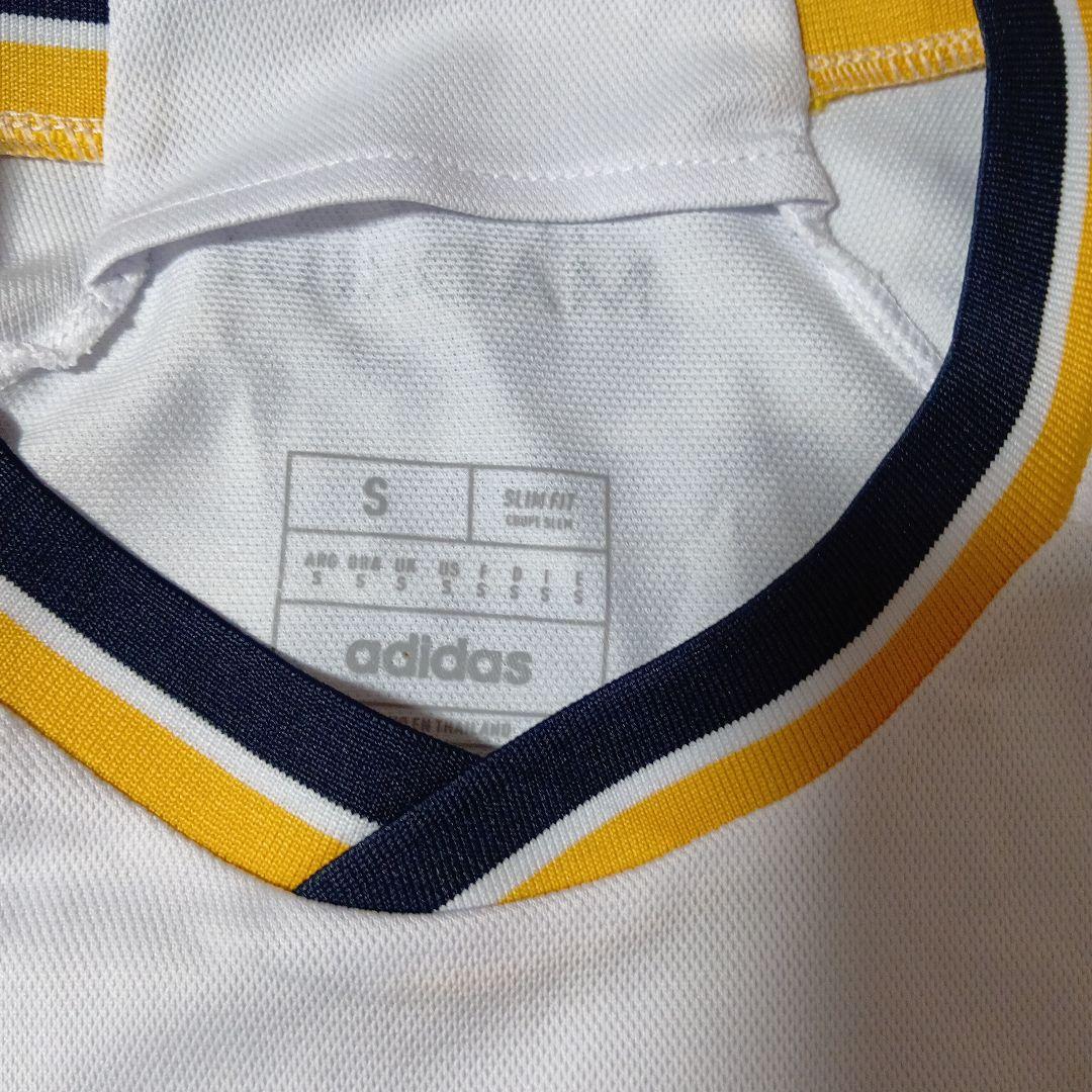 Real Madrid 2022 　モドリッチ　ユニフォーム