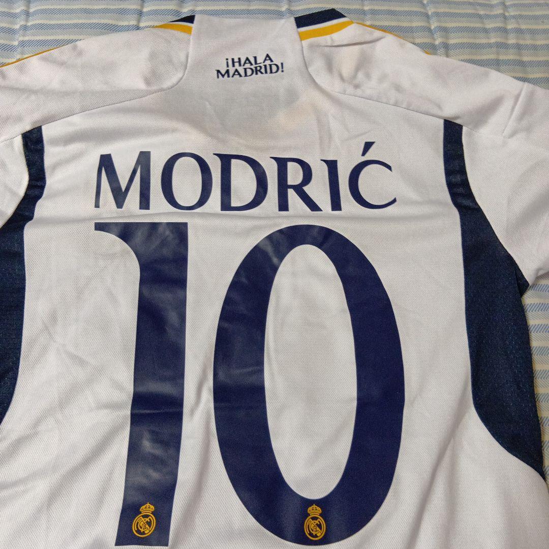 Real Madrid 2022 　モドリッチ　ユニフォーム