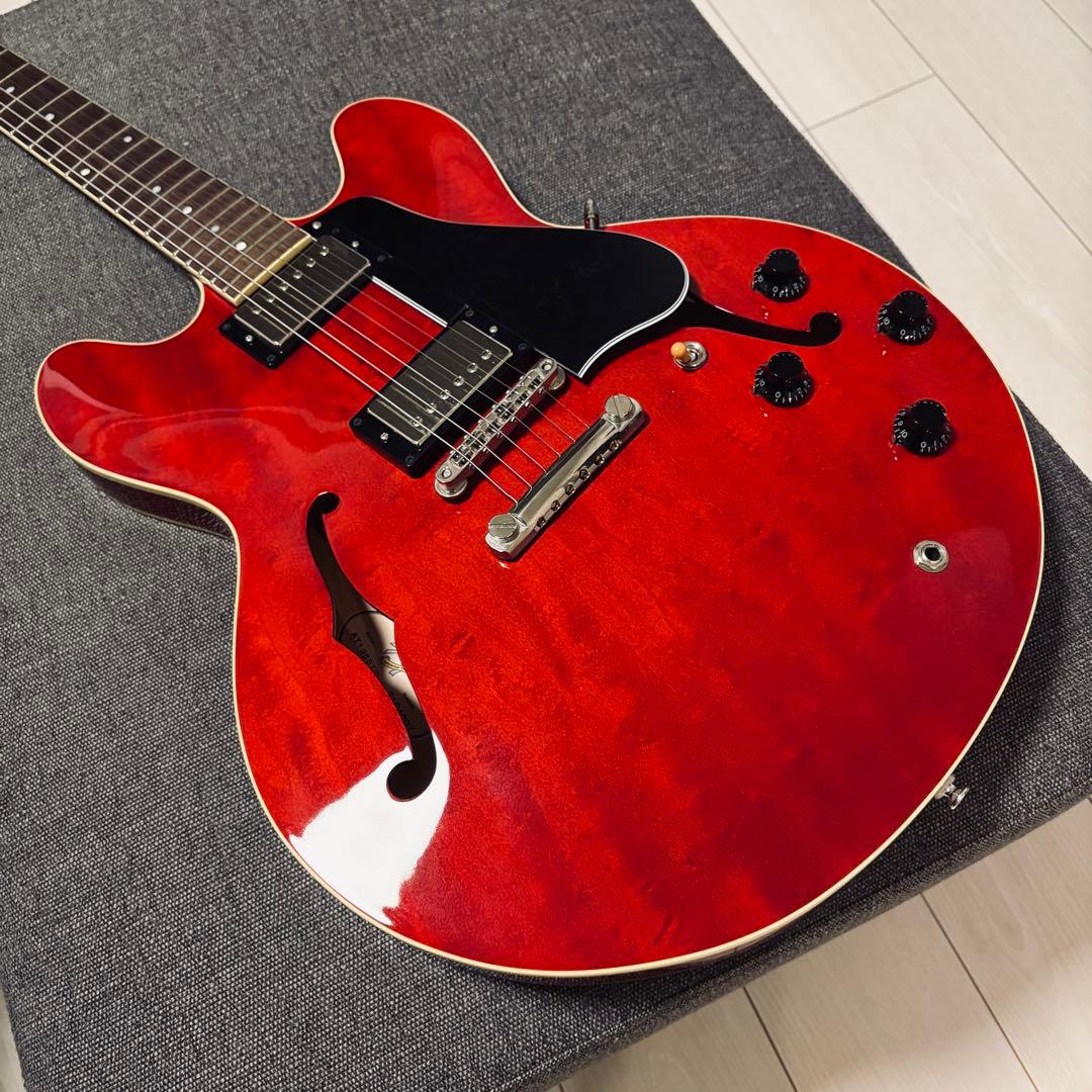 ギター Archtop Tribute AT135STP