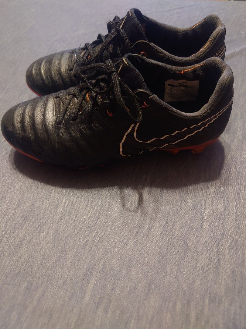 ナイキ　ティエンポレジェンド７ FG 黒　23cm　ACC表記