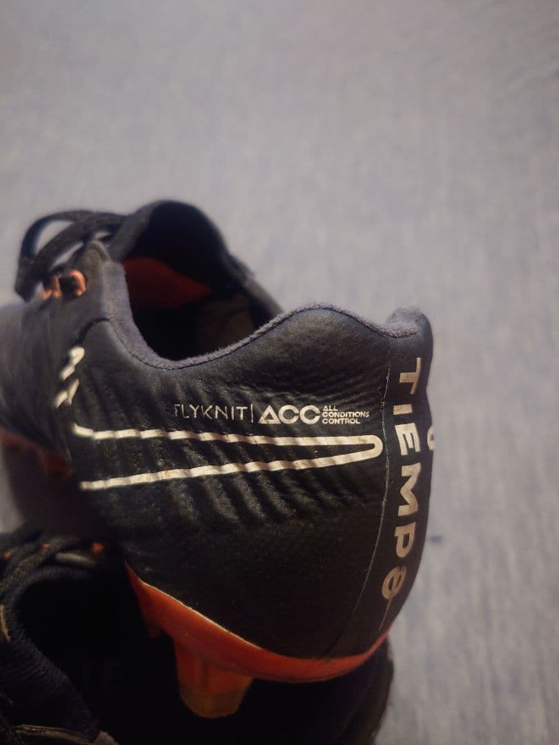 ナイキ　ティエンポレジェンド７ FG 黒　23cm　ACC表記