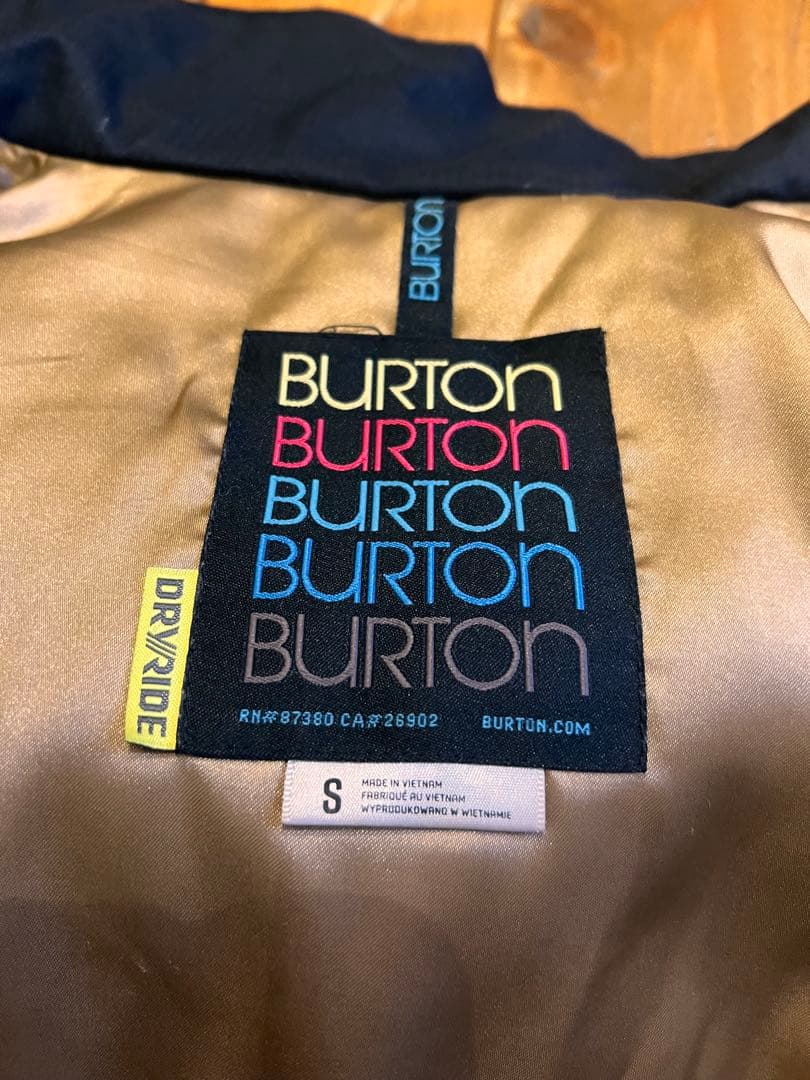 Burton スノーボードジャケット S 黒